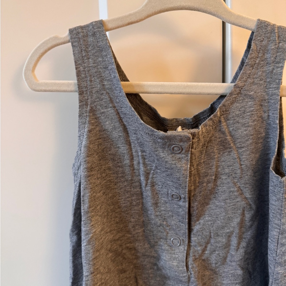 Gray Sleeveless Swing Top